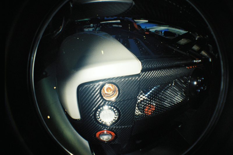 Illustration for article titled Photographing Supercars with Weird, Old Cameras